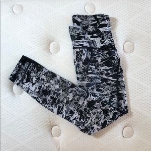 Pattern Cropped Lulus